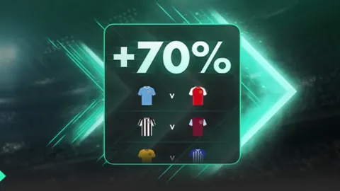 梅西领衔历史梦幻阵容：C罗、贝肯鲍尔、诺伊尔、齐达内入选