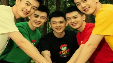 杭州丝路女性挥杆，中国女子板球队首战告捷——中新网讯